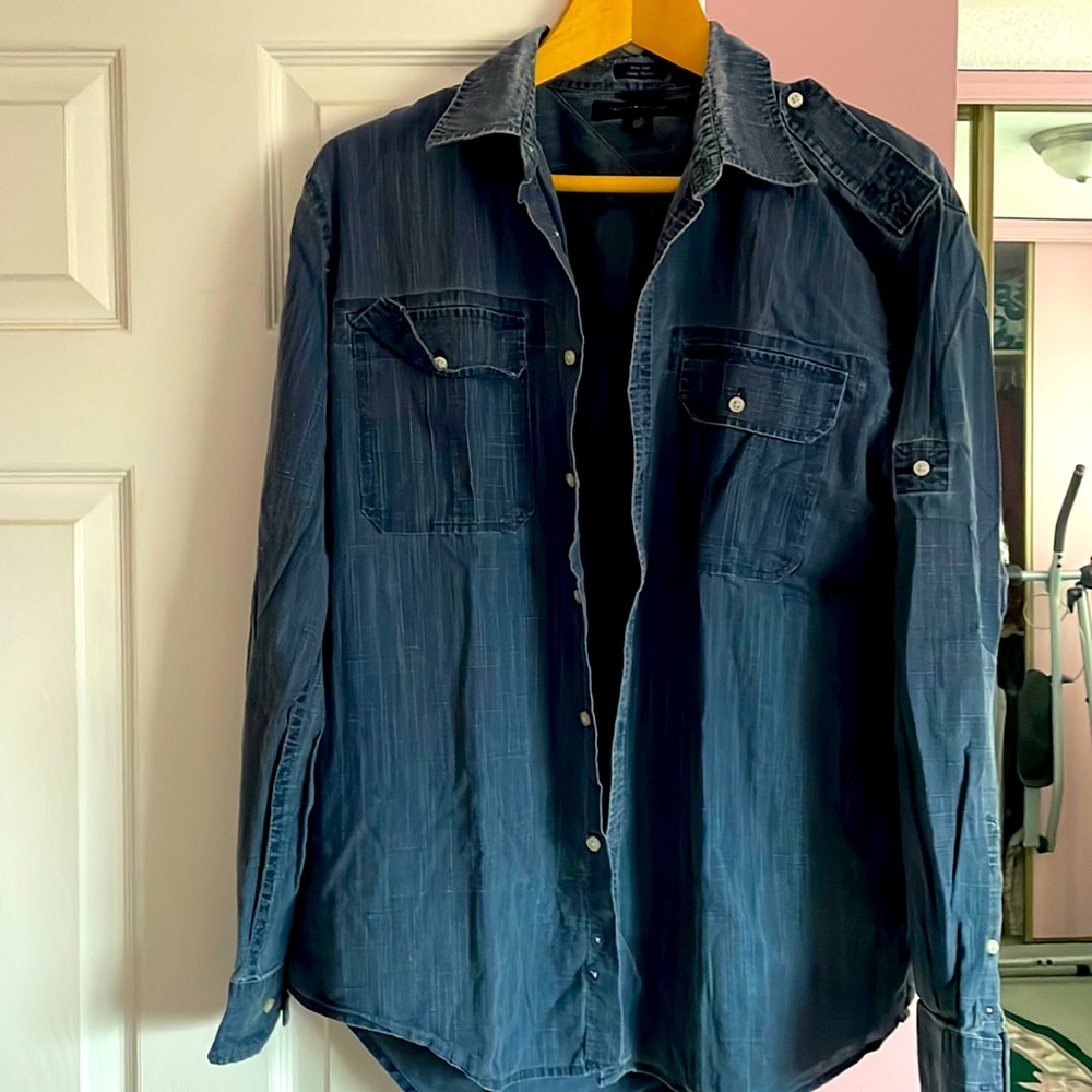 Light Tommy Hilfiger button-down shirt
